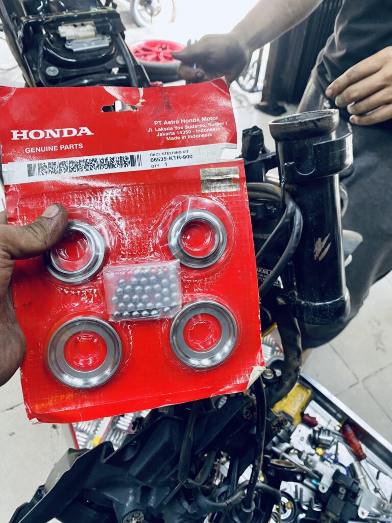 COMBO BẢO DƯỠNG XE HONDA SONIC 150-12